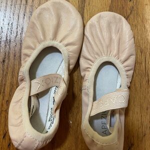 Capezio ballet shoes- Size 10M